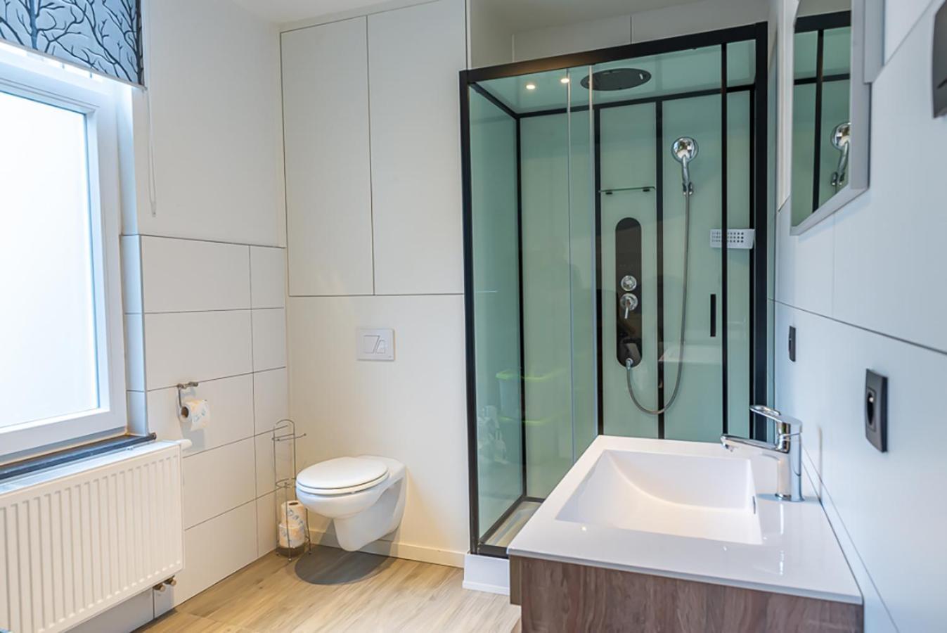 Guesthouses By Hotel Van Eyck Maaseik Luaran gambar
